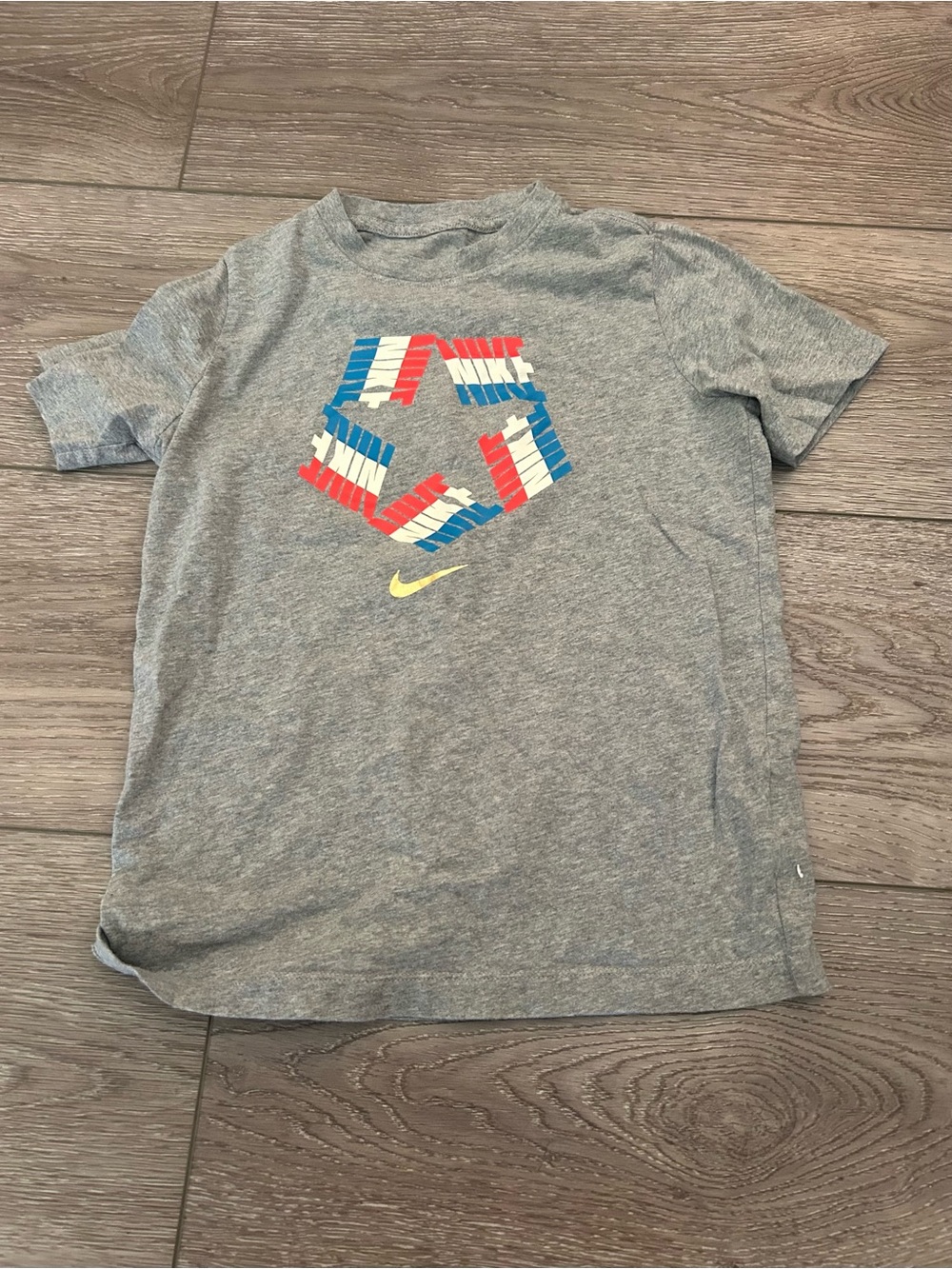 Nike Big Boys Gray Short-Sleeve Tee with Red, Blue & Yellow Logo-M